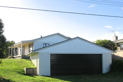 Photo of property in 13 Hohiria Street, Waikanae Beach, Waikanae, 5036