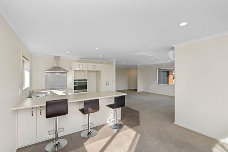 Photo of property in 4a Queenwood Road, Levin, 5510