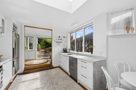 Photo of property in 132 Elizabeth Street, Mount Victoria, Wellington, 6011