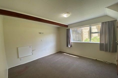 Photo of property in 3b Peckham Grove, Tawa, Wellington, 5028