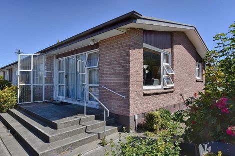 Photo of property in 11 Railway Esplanade, East Gore, Gore, 9710