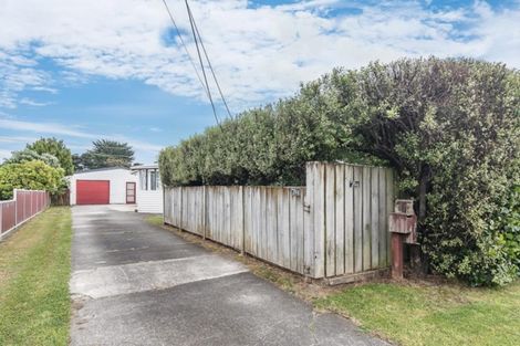 Photo of property in 7 Buckley Grove, Paraparaumu, 5032