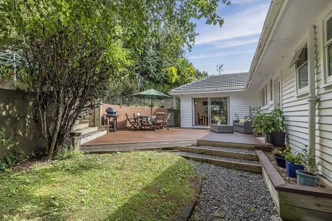 Photo of property in 30 Chester Road, Tawa, Wellington, 5028