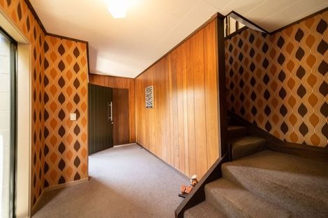 Photo of property in 18 Poplar Drive, Kelvin Heights, Queenstown, 9300
