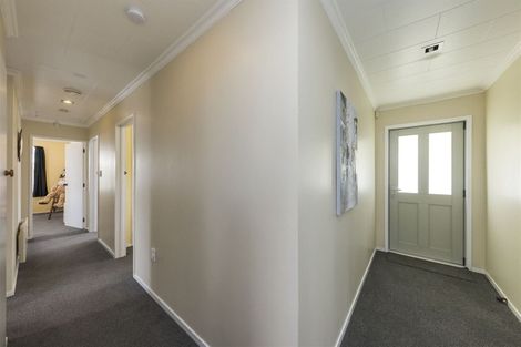 Photo of property in 1 Capri Place, Awapuni, Palmerston North, 4412