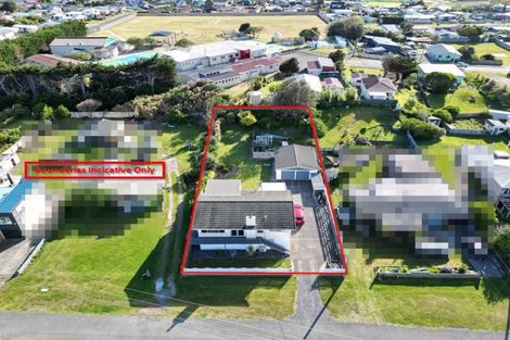 Photo of property in 31 Nash Parade, Foxton Beach, Foxton, 4815
