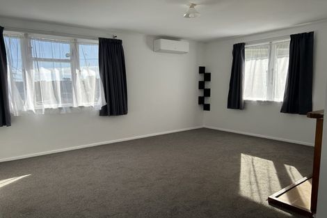 Photo of property in 9 Berkshire Grove, Cannons Creek, Porirua, 5024