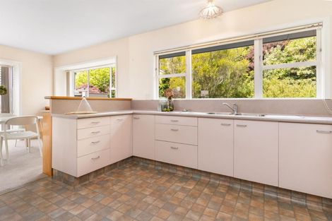 Photo of property in 38 Dyers Pass Road, Cashmere, Christchurch, 8022