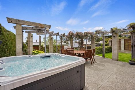 Photo of property in 262a Mount Pleasant Road, Mount Pleasant, Christchurch, 8081