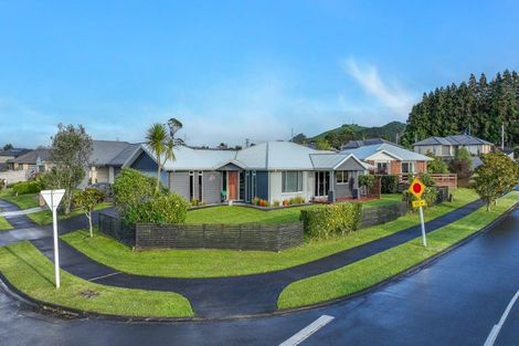 Photo of property in 2 Settlers Drive, Waihi, 3610