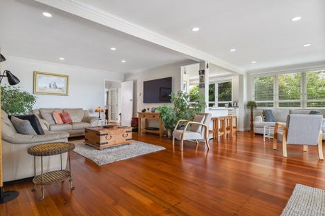 Photo of property in 133 Koutu Road, Kawaha Point, Rotorua, 3010