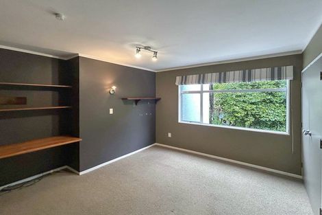 Photo of property in 1a Tui Crescent, Waikanae, 5036