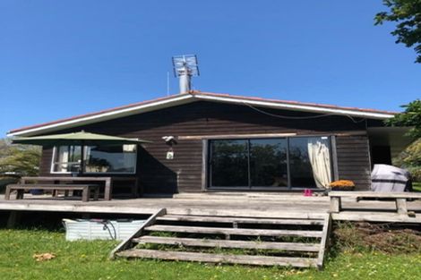 Photo of property in 17 Mannering Place, Hillcrest, Auckland, 0627