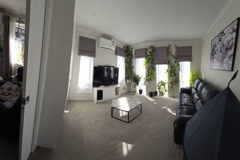 Photo of property in 15 Raki Street, Pukekohe, 2120