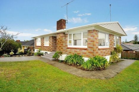 Photo of property in 34 Puriri Road, Manurewa, Auckland, 2102