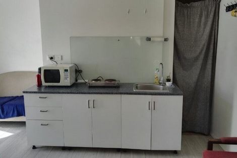 Photo of property in 6 Sunnyfield Crescent, Glenfield, Auckland, 0629