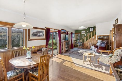 Photo of property in 1287 Okains Bay Road, Okains Bay, 7583