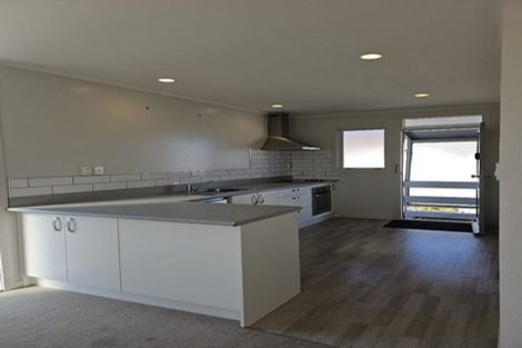 Photo of property in 6/35 Mana Esplanade, Paremata, Porirua, 5026