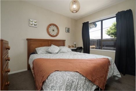 Photo of property in 2/13 Colac Street, Avondale, Christchurch, 8061