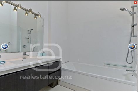 Photo of property in 1/72 Mountbatten Avenue, Hillcrest, Auckland, 0627