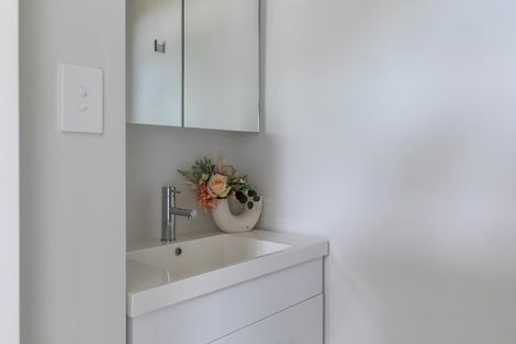 Photo of property in 7/2 Moor Avenue, Te Atatu Peninsula, Auckland, 0610