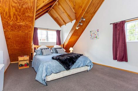 Photo of property in 5 Tane Road, Laingholm, Auckland, 0604