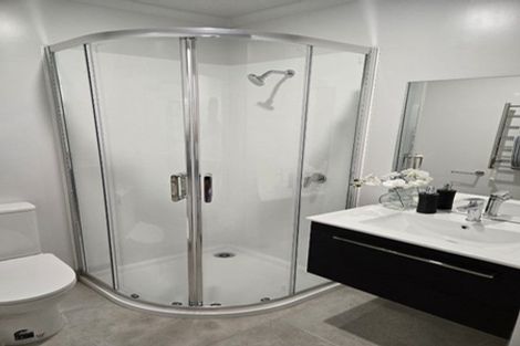 Photo of property in 124/126 Commerce Street, Frankton, Hamilton, 3204