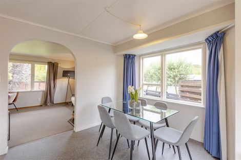 Photo of property in 10 Weathers Place, Taradale, Napier, 4112