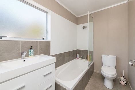 Photo of property in 1/182 Saint Vincent Street, Toi Toi, Nelson, 7010