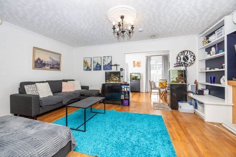 Photo of property in 15 Matthews Crescent, Melville, Hamilton, 3206