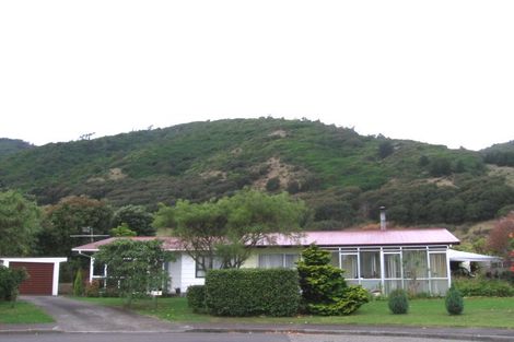 Photo of property in 8a He Awa Crescent, Waikanae, 5036