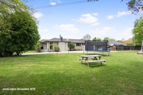 Photo of property in 25 Ambleside Drive, Burnside, Christchurch, 8053
