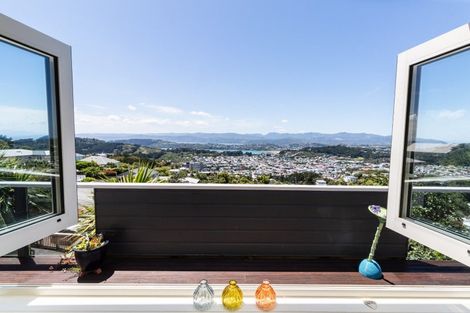 Photo of property in 16 Fortunatus Street, Brooklyn, Wellington, 6021