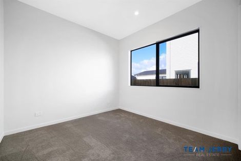 Photo of property in 81 Clarks Beach Road, Clarks Beach, 2122