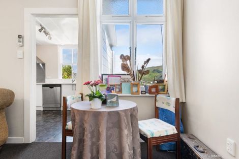 Photo of property in 113 Northland Road, Northland, Wellington, 6012