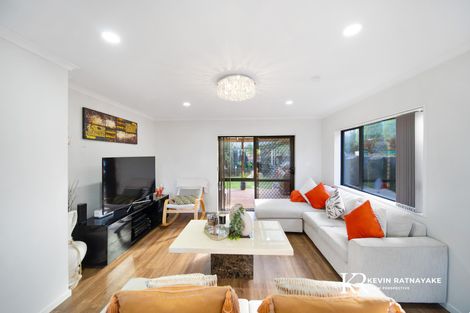 Photo of property in 5 Kereru Rise, Papakura, 2110