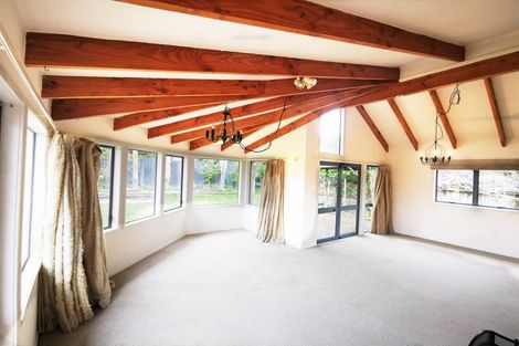 Photo of property in 8a Seaside Avenue, Waterview, Auckland, 1026