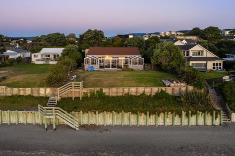 Photo of property in 24 Newry Road, Raumati Beach, Paraparaumu, 5032