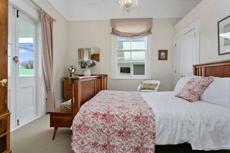 Photo of property in 53 Williams Street, Cambridge, 3434