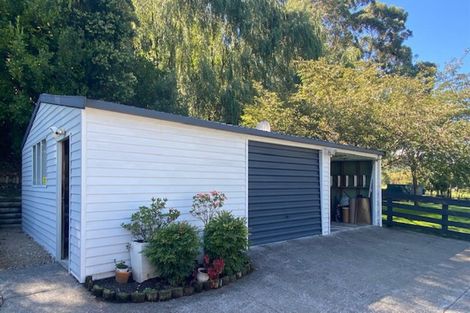 Photo of property in 32 Domain Road, Ormond, Gisborne, 4071