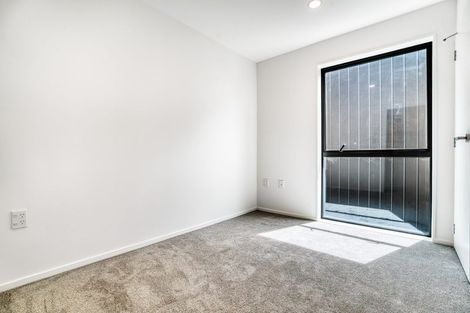 Photo of property in 10 Papai Lane, Massey, Auckland, 0614