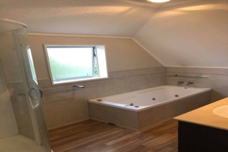 Photo of property in 2 Anaheim Place, Churton Park, Wellington, 6037