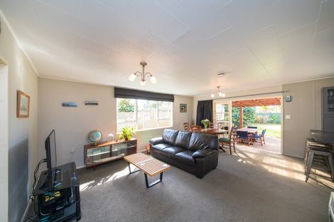Photo of property in 16 Karaka Street, Hokowhitu, Palmerston North, 4410