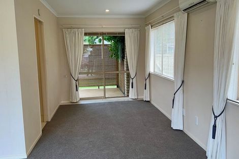 Photo of property in 31 Macnean Drive, East Tamaki Heights, Auckland, 2016