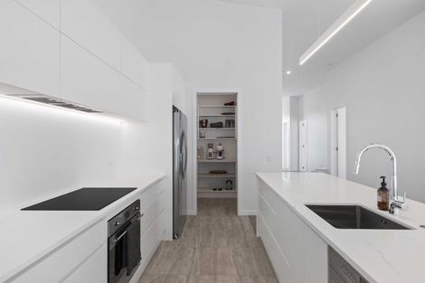 Photo of property in 17 Awatea Drive, Whitianga, 3510