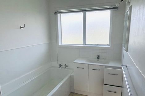 Photo of property in 23 Tirimoana Road, Te Atatu South, Auckland, 0602