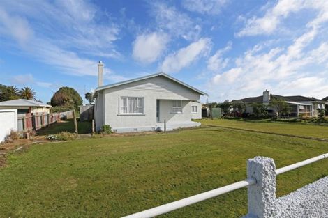 Photo of property in 192 Tasman Street, Opunake, 4616