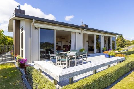 Photo of property in 30 Karapoto Lane, Rainbow Point, Taupo, 3330