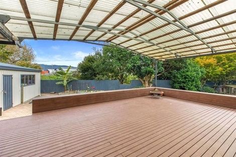 Photo of property in 12 Conifer Place, Te Puke, 3119