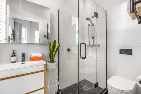 Photo of property in 20 Calgary Street, Sandringham, Auckland, 1041